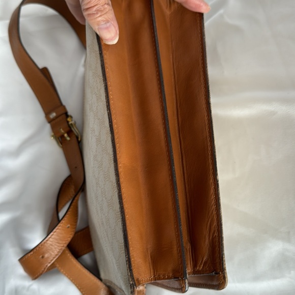 CELINE CROSSBODY LEATHER TWO TONE COGNAC & CREAM COLOR. - Picture 7 of 16